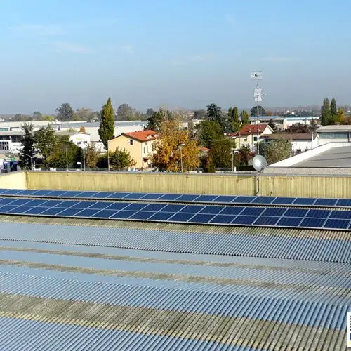 <h1>Impianti fotovoltaici per edifici ad utilizzo industriale</h1>