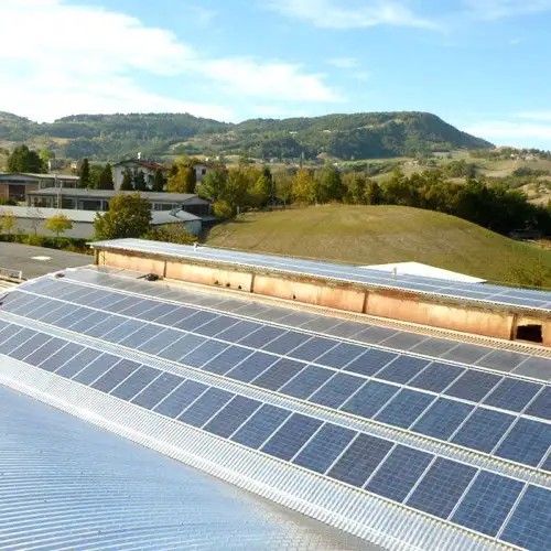 <h1>Impianti fotovoltaici per edifici ad utilizzo industriale</h1>